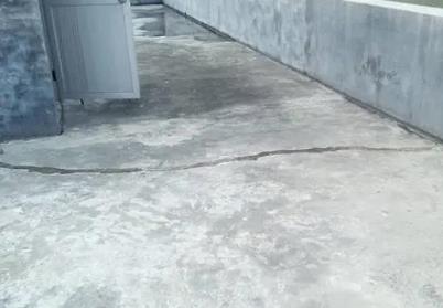 田阳楼顶漏水维修公司分享下如何解决卫生间隐蔽部位漏水的问题?