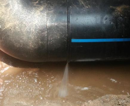 田阳楼顶渗水维修公司为大家分享下田阳卫生间漏水维修修补技术!